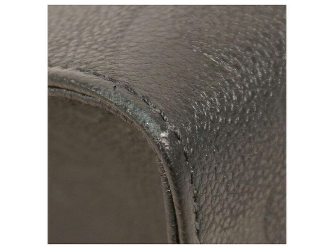 Borsa tote OnTheGo MM in Monogram Empreinte Louis Vuitton Nero - vista 6