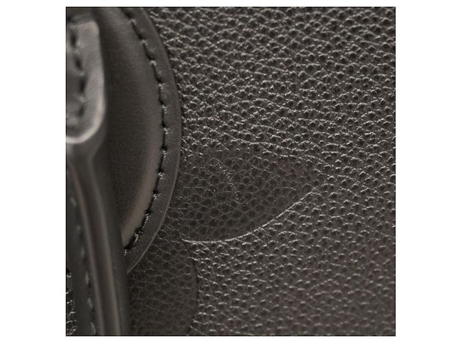 Borsa tote OnTheGo MM in Monogram Empreinte Louis Vuitton Nero - vista 8