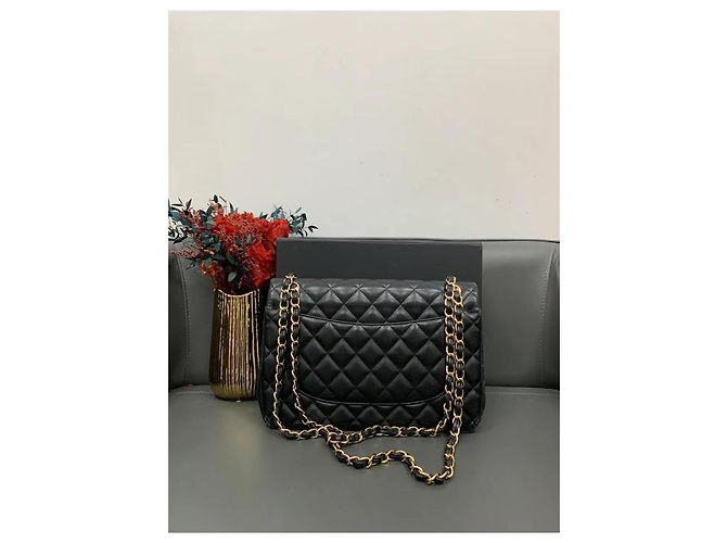 Borsa Chanel in pelle di agnello nera con catena dorata Nero - vista 2