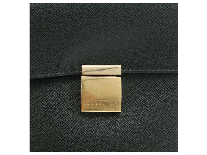 LOUIS VUITTON Taiga Serviette Kazan Borsa da lavoro Épicea M30804 LV Auth 176318 - vista 17