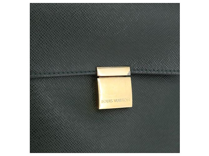 LOUIS VUITTON Taiga Serviette Kazan Borsa da lavoro Épicea M30804 LV Auth 176318 - vista 18