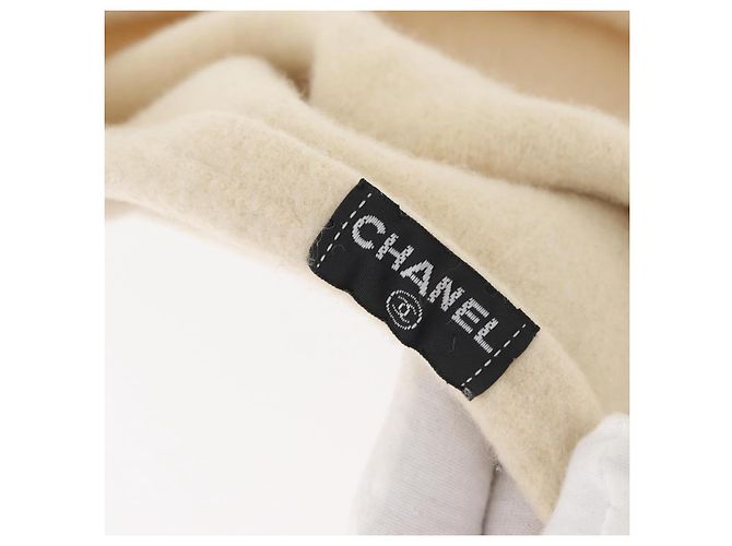 Cappello in Lana Avorio CC Auth 176876A di CHANEL Crudo - vista 12