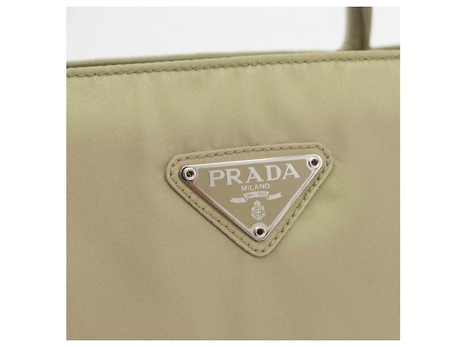 PRADA Bolso de mano de nailon verde plata Auth 176258 - vista 17