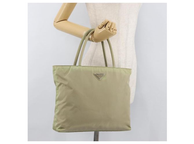 PRADA Bolso de mano de nailon verde plata Auth 176258 - vista 28