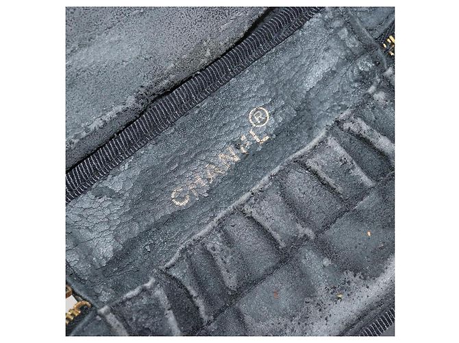 Pochette Vanity CHANEL in Pelle Caviar Nera Oro CC Auth bs34489 Nero D'oro - vista 19