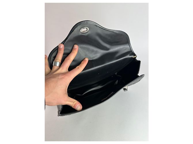 Comme Des Garcons Vintage Comme des Garçons patentiertes, gesteppte Handtasche in Schwarz - Ansicht 3