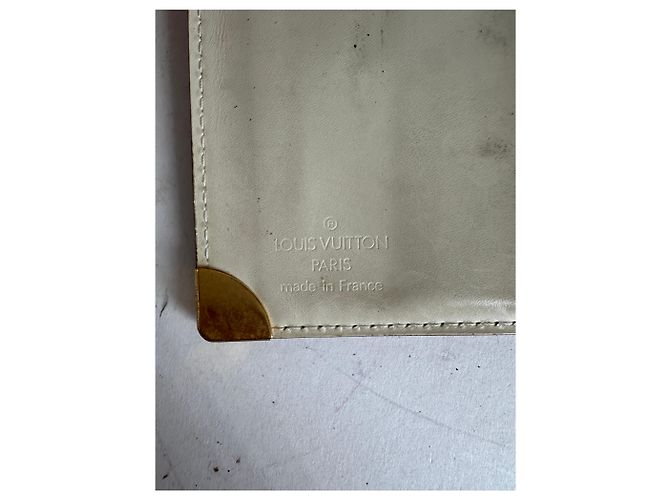 Vintage Louis Vuitton Suhali Compact Wallet Cream Goat Leather - view 4