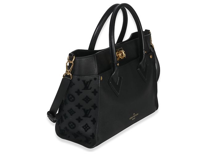 Onthego Louis Vuitton Monogram in pelle di vitello nera Tufting On My Side MM Nero - vista 4