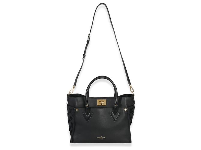Onthego Louis Vuitton Monogram in pelle di vitello nera Tufting On My Side MM Nero - vista 5