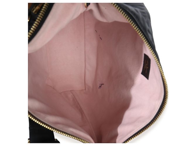 Borsa Hobo Coussin MM in pelle di agnello nera con monogramma in rilievo Louis Vuitton Nero - vista 5