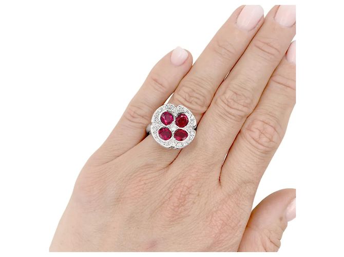 Autre Marque Anello "Fiore", oro bianco, rubini sintetici e diamanti. - vista 6