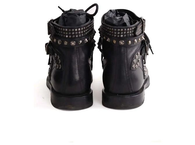 Yves Saint Laurent Botas pretas com fivela Preto - vista 2