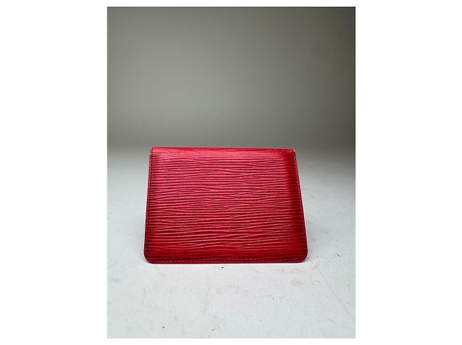 Vintage Louis Vuitton Epi Leather Card Holder Red - view 2