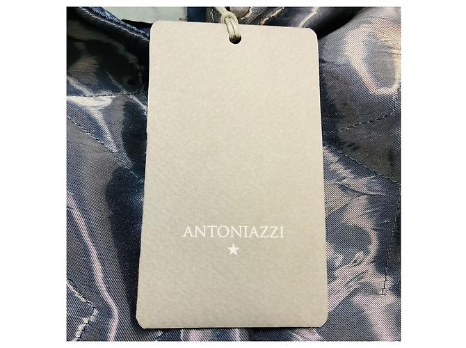 Colete acolchoado azul marinho com capuz Lorena Antoniazzi - vista 6