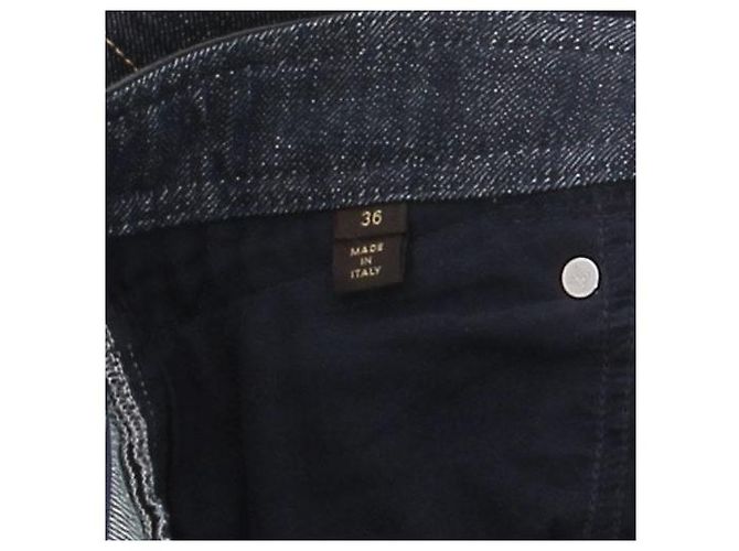 Louis Vuitton Jeans azules con cinturón de cuero - vista 6