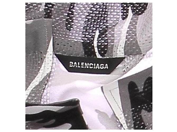 Balenciaga Camicia grigia camouflage a maniche corte Grigio - vista 5