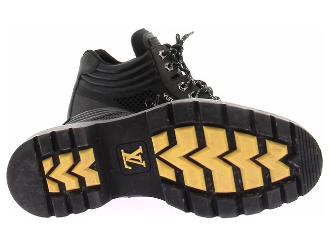 Louis Vuitton Black Suede Boots - view 7