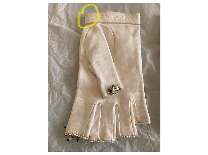 Luvas Chanel brancas sem dedos de camurça de cordeiro com pérolas e cristais Branco - vista 11