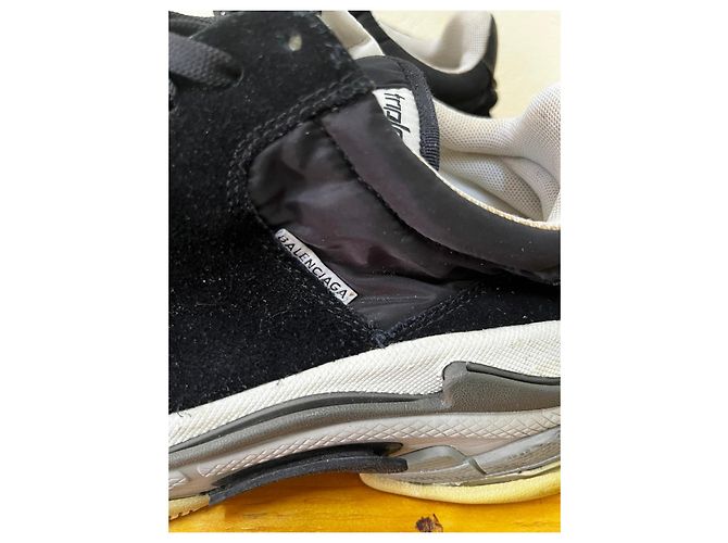 Sneakers Triple S Balenciaga Nero Bordò - vista 3