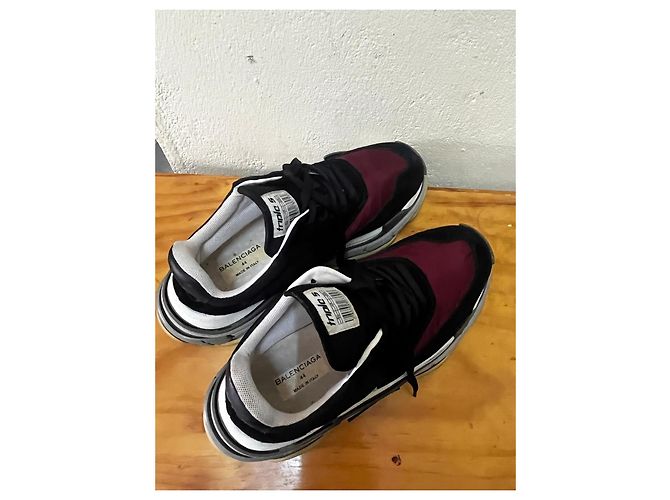Sneakers Triple S Balenciaga Nero Bordò - vista 9