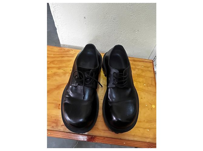 Schwarze Derby-Schuhe aus Leder mit dicker Sohle Balenciaga - Ansicht 10