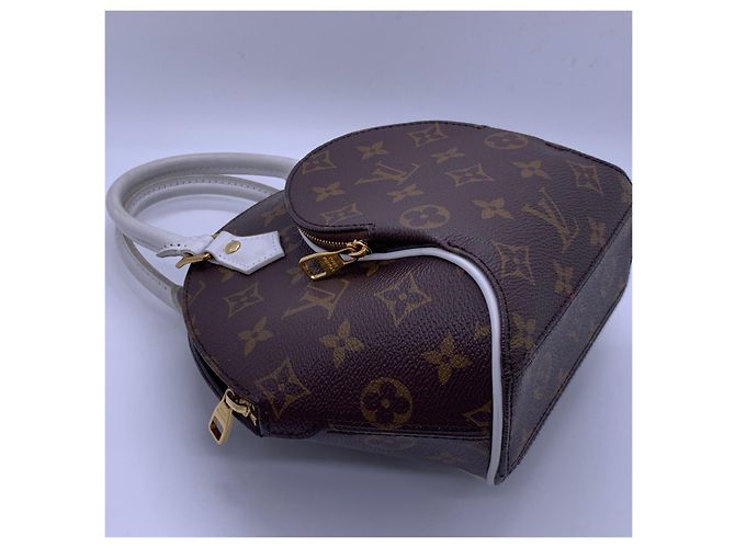 Louis Vuitton Bolso ELLIPSE de lona recubierta marrón Castaño - vista 8