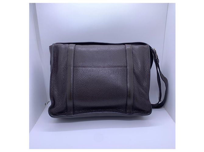 Bolsa transversal Hermès Steve em couro chocolate - vista 2