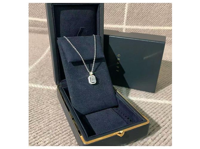 Collana Graff Constellation Diamanti 1,01 ct Taglio Smeraldo Argento - vista 8