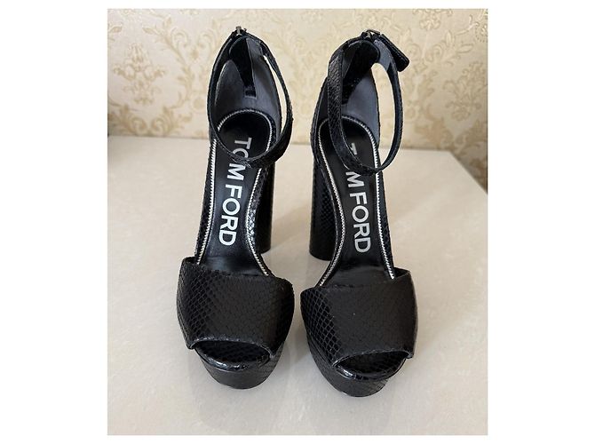 Décolleté Tom Ford in pelle nera Nero - vista 3