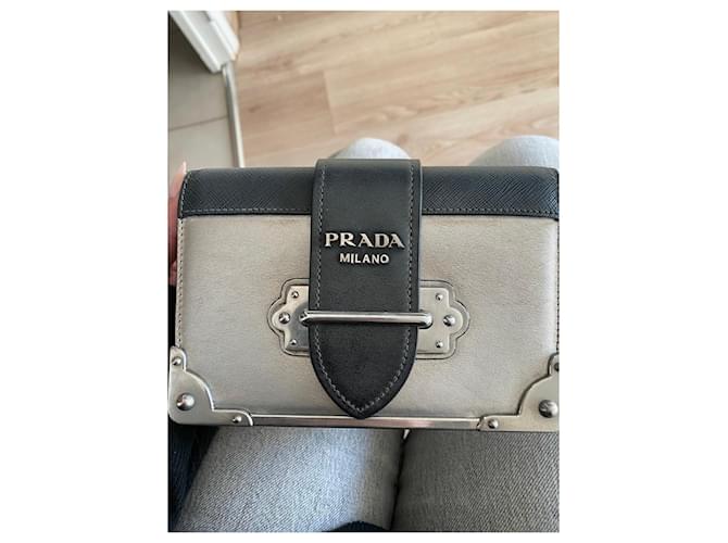 Borsa a Spalla Prada Cahier in Pelle Argento e Nera - vista 5