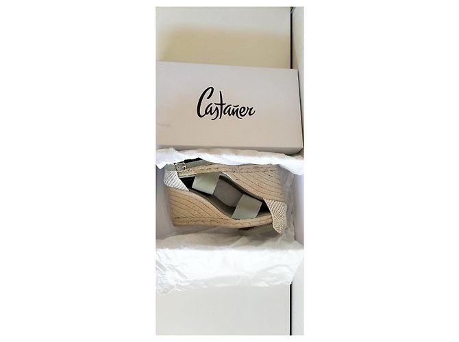 Espadrillas con zeppa Castaner taglia 40. Beige Verde - vista 17