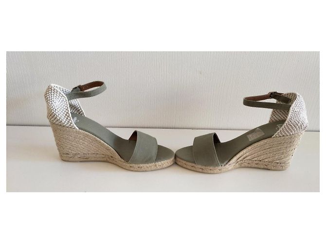 Espadrillas con zeppa Castaner taglia 40. Beige Verde - vista 9