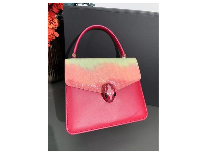 Bulgari Borsa Bvlgari Rainbow Pearl in pelle testa di serpente rossa Rosso - vista 2
