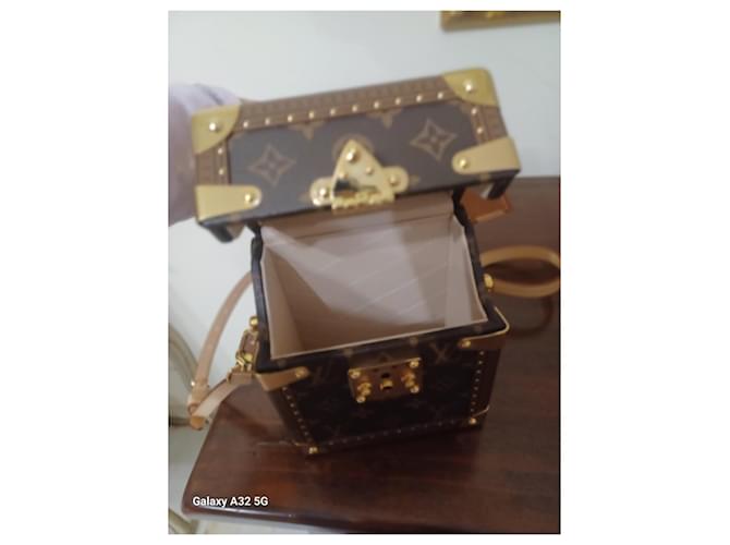 Borsa Louis Vuitton Monogram Camera Box Marrone chiaro - vista 3