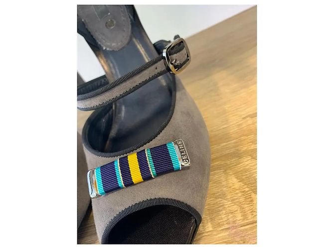 Sandali Céline in suede grigio taglia 40 - vista 4