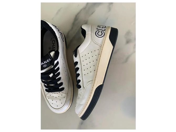 Sneaker Chanel in pelle bianca Bianco - vista 4