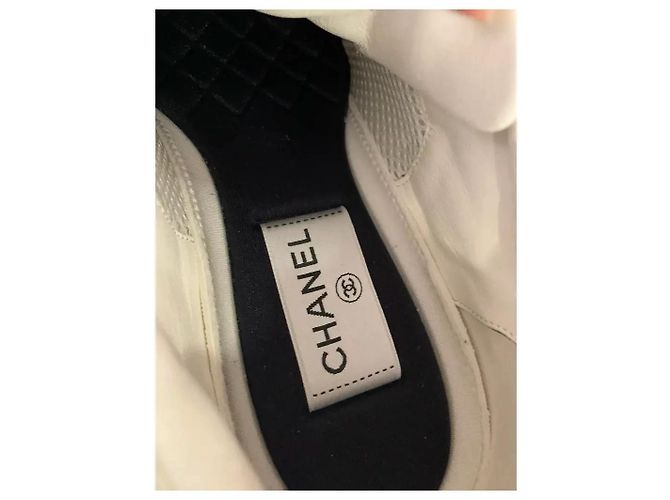 Chanel Logo Sneaker Leder bordeaux rosa weiß - Ansicht 4
