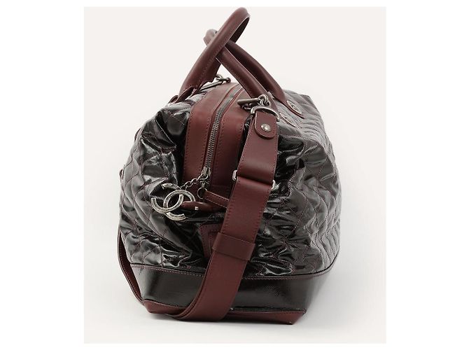 Chanel Gran Tote en Cuero Charol Burdeos - vista 4