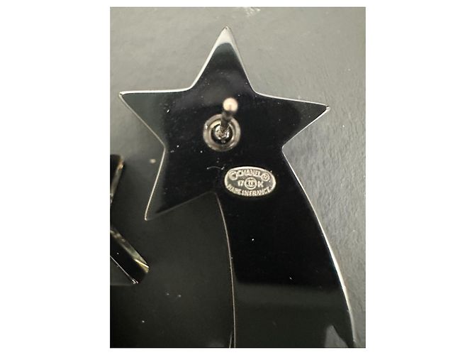Coco Crush Orecchini Chanel CC Stelle in resina Nero - vista 6