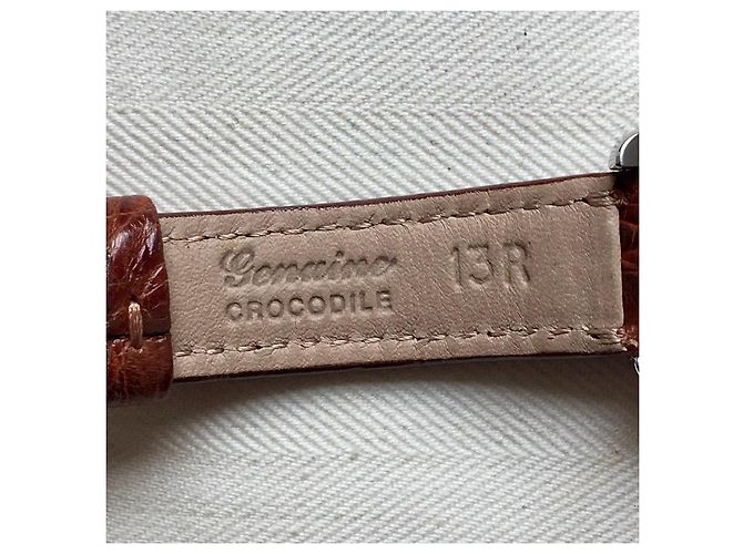 Reloj Coach Esfera Rectangular Beige Números Dorados Correa de Cocodrilo Marrón - vista 11