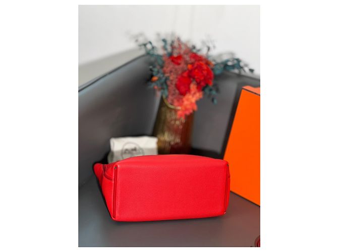 Borsa a mano Hermès Lovecraft 2424 in pelle rossa Rosso - vista 2