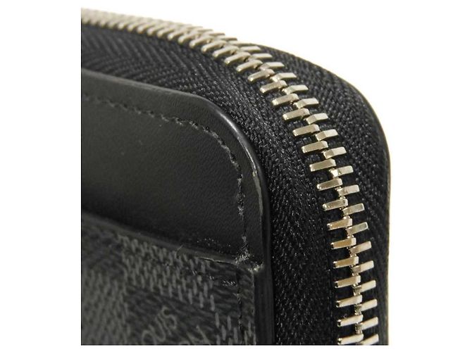 Louis Vuitton Zippy Dragonne Long Wallet Black - view 17
