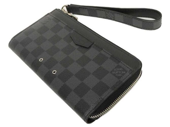 Louis Vuitton Zippy Dragonne Long Wallet Black - view 4