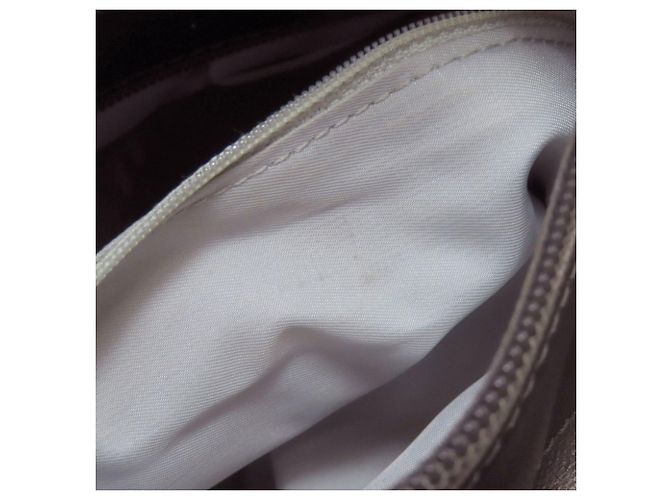 Borsa a mano Chanel Paris Biarritz PM Argento Bianco - vista 11