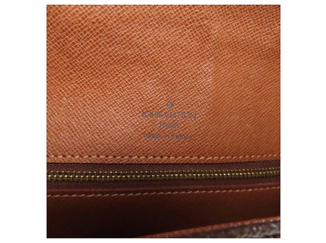 Louis Vuitton M51242 Saint Cloud Shoulder Bag Monogram - view 5
