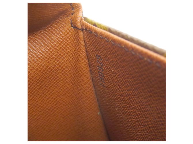 Louis Vuitton M51242 Saint Cloud Shoulder Bag Monogram - view 7