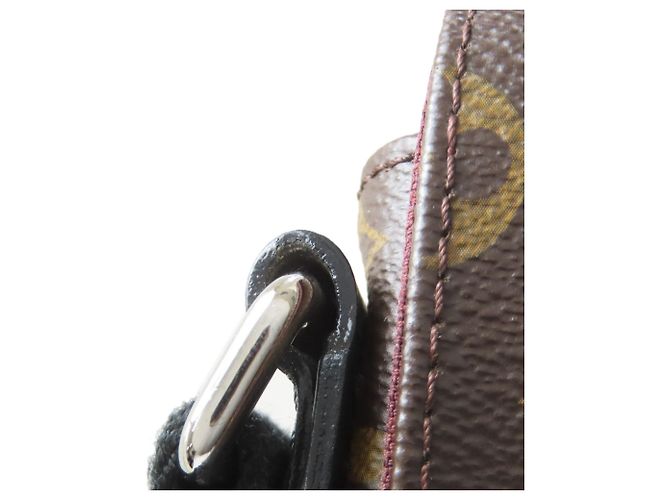 Borsa a Spalla Louis Vuitton M40935 District PM Monogram Macassar Marrone Nero Monogramma - vista 13