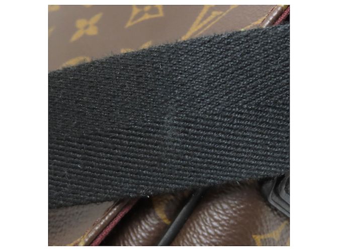 Borsa a Spalla Louis Vuitton M40935 District PM Monogram Macassar Marrone Nero Monogramma - vista 14