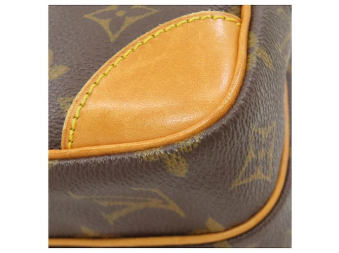 Borsa a Spalla Amazon M45236 di Louis Vuitton Monogramma - vista 23