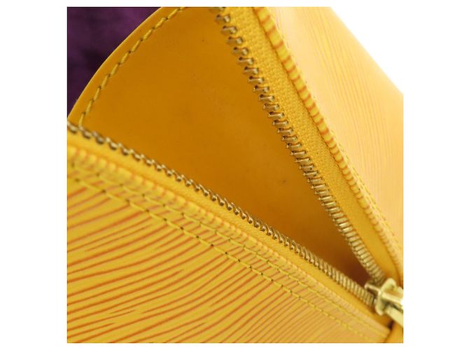 Borsa Alma M52149 Louis Vuitton Giallo - vista 10